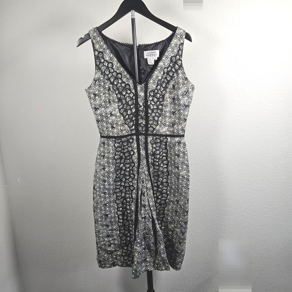 Adrianna Papell Sheath Dress Women 8 Black White Floral Embroidered Classic Chic